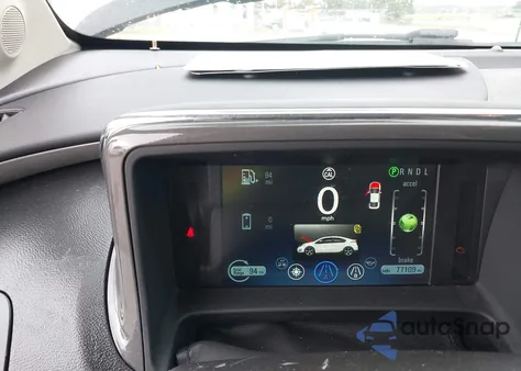 2015 Chevrolet Volt z USA, uszkodzony, nr VIN 1G1RB6E44FU139154